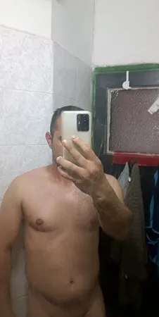 יורד על למטה