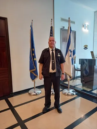 פומיקי2475