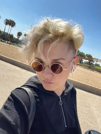 Girl wow  