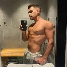 שובב כמוך 