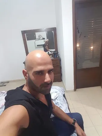 אבי40