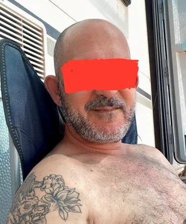 גלוטי