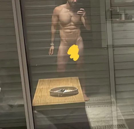 סקרן וחזק