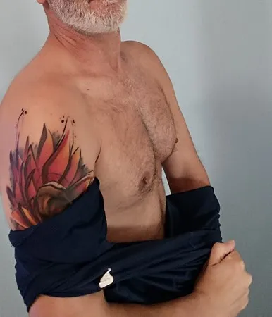 מחפש חתיך עכשיו