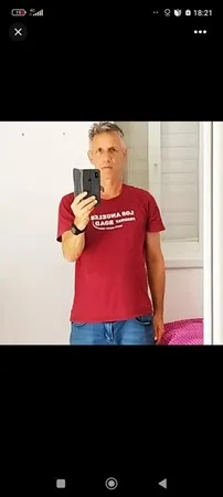 ג׳וני jonny