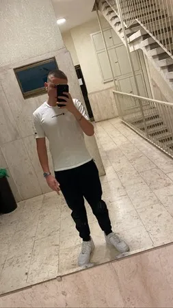 איתי לוי132