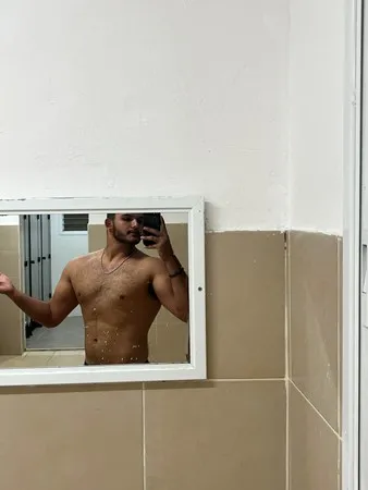 Meee