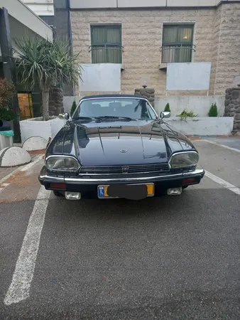 אדם2077