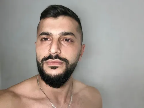 עומרר סריע 