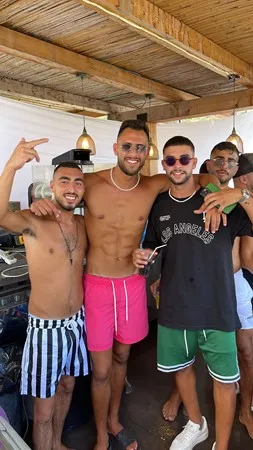 1233Dandush