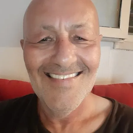 מצחיקן