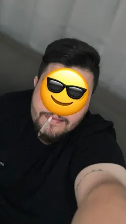 עגיל ב🍆