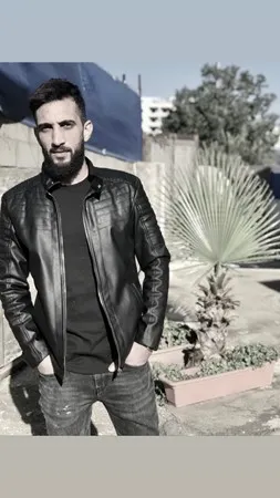 אאוס