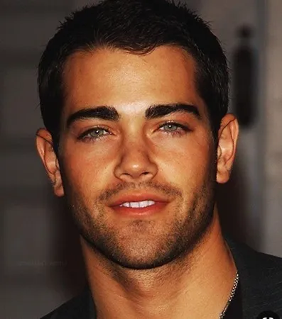 Adam08051