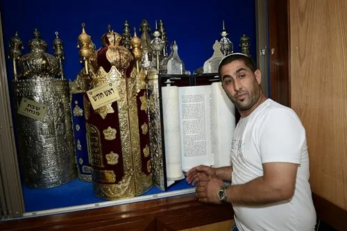 חצי שני