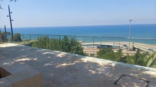 אביב הגיע פסח ב