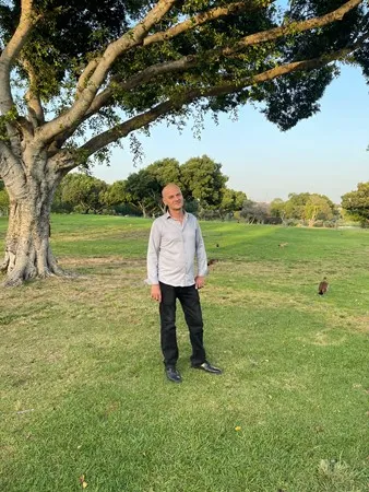 גבר  אמיתי 