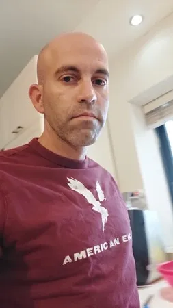 גבר בטא