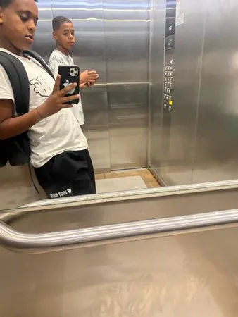 הבן זונה