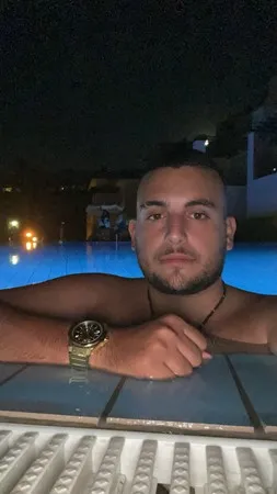 מ פ 🍆