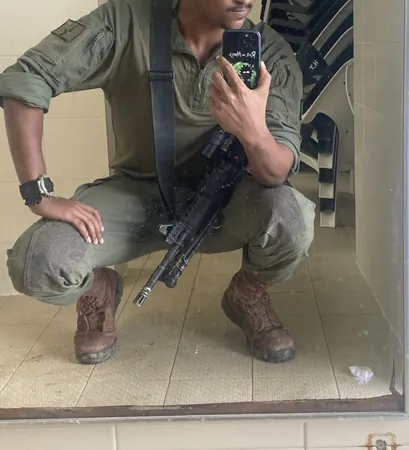 האיש עם האגדה