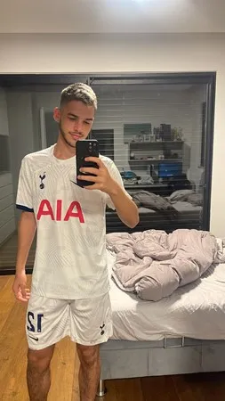 מה שאת מחפשת.