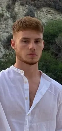נדב עוז 