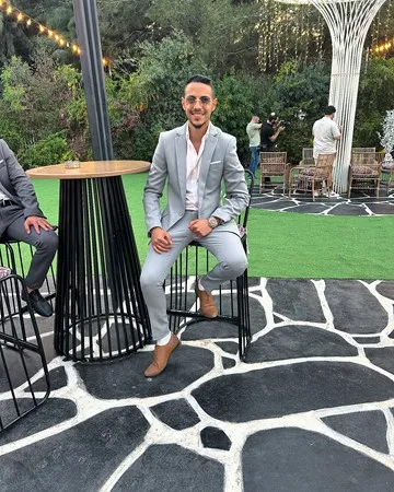 Avi8754