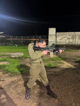 נשלט 767