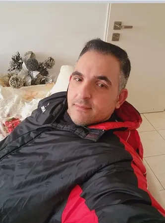גבר רציני ואוהב