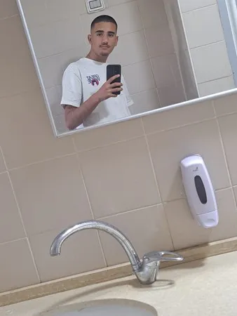 עם הז*ן הכי יפה