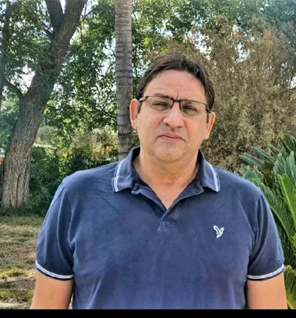 זיו57