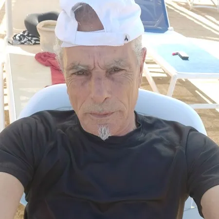 Avi 100