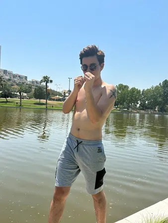 צאד מקנייט