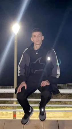היצ