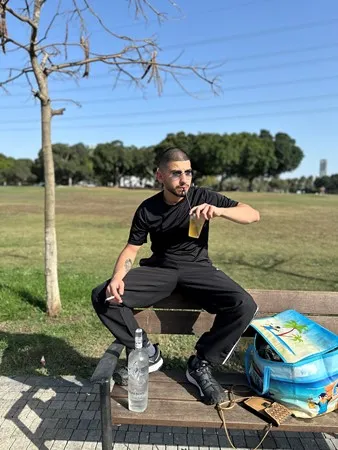 ג׳וני 2024