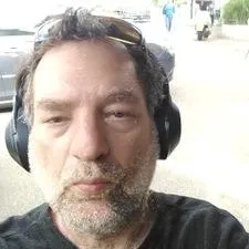 אריה אנזל