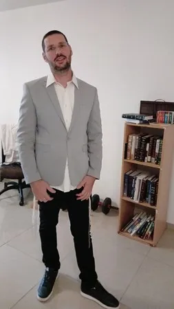 משה 420