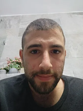 לירוי אבא