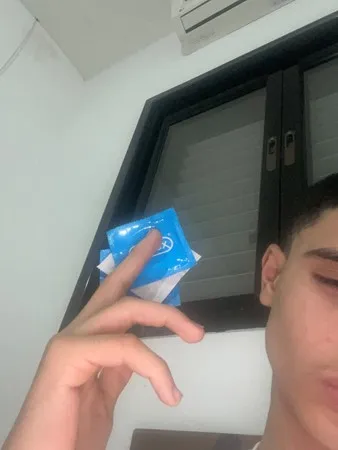 הממציץ האגדי696