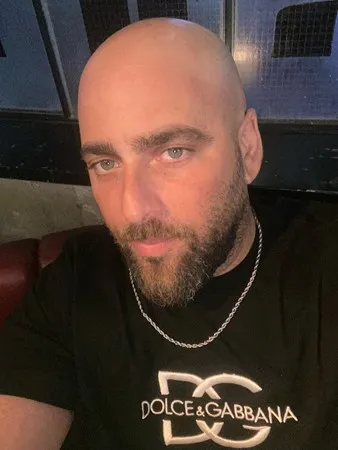 היפה ומיוחד