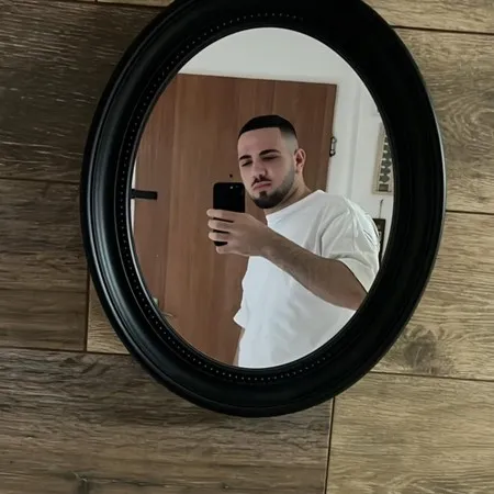 יונוצ