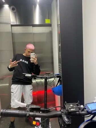 יוני שלי