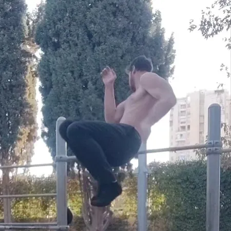 Erezlonia