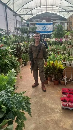 מאורי מייל
