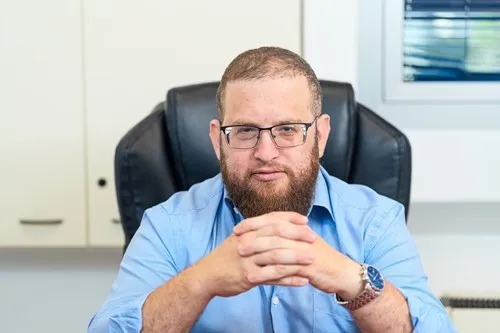 רו"ח של האלפיון