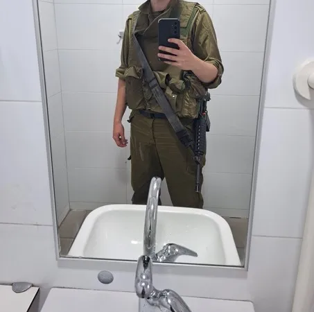 חייל83