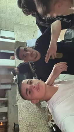 בדוי..