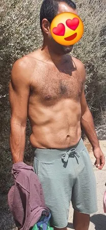 חתיכי נשלט