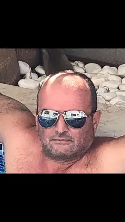 G A